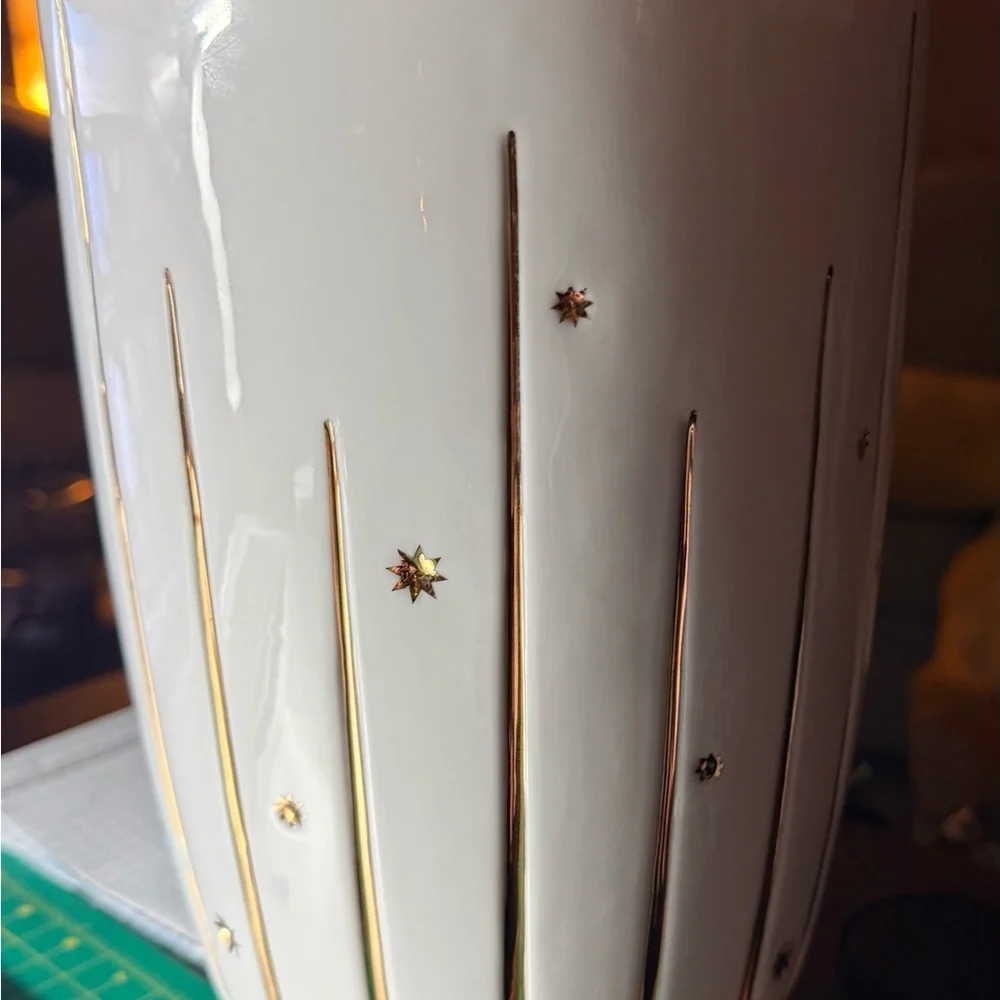 L'Objet White and Gold Star-Patterned Vase - Picture 5 of 5